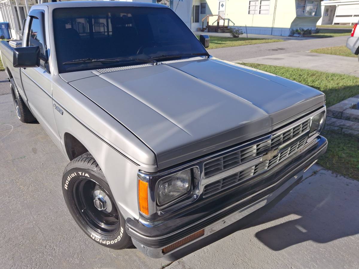Chevy-s-10-tahoe-1991-custom-10
