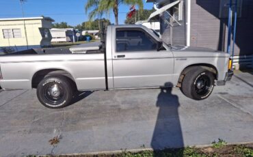 Chevy-s-10-tahoe-1991-custom-14