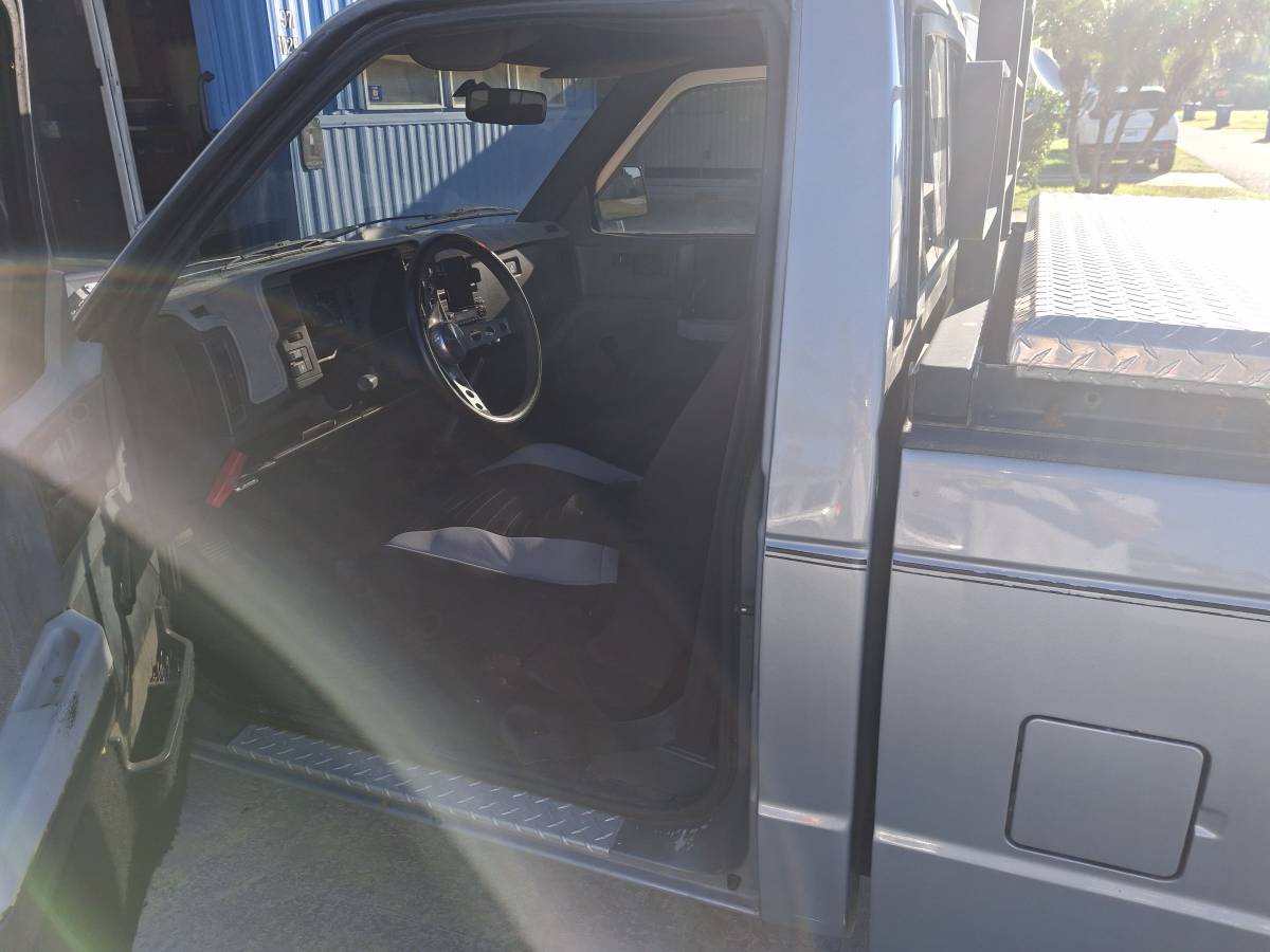 Chevy-s-10-tahoe-1991-custom-7