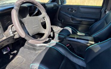 Chevy-s10-1996-white-4