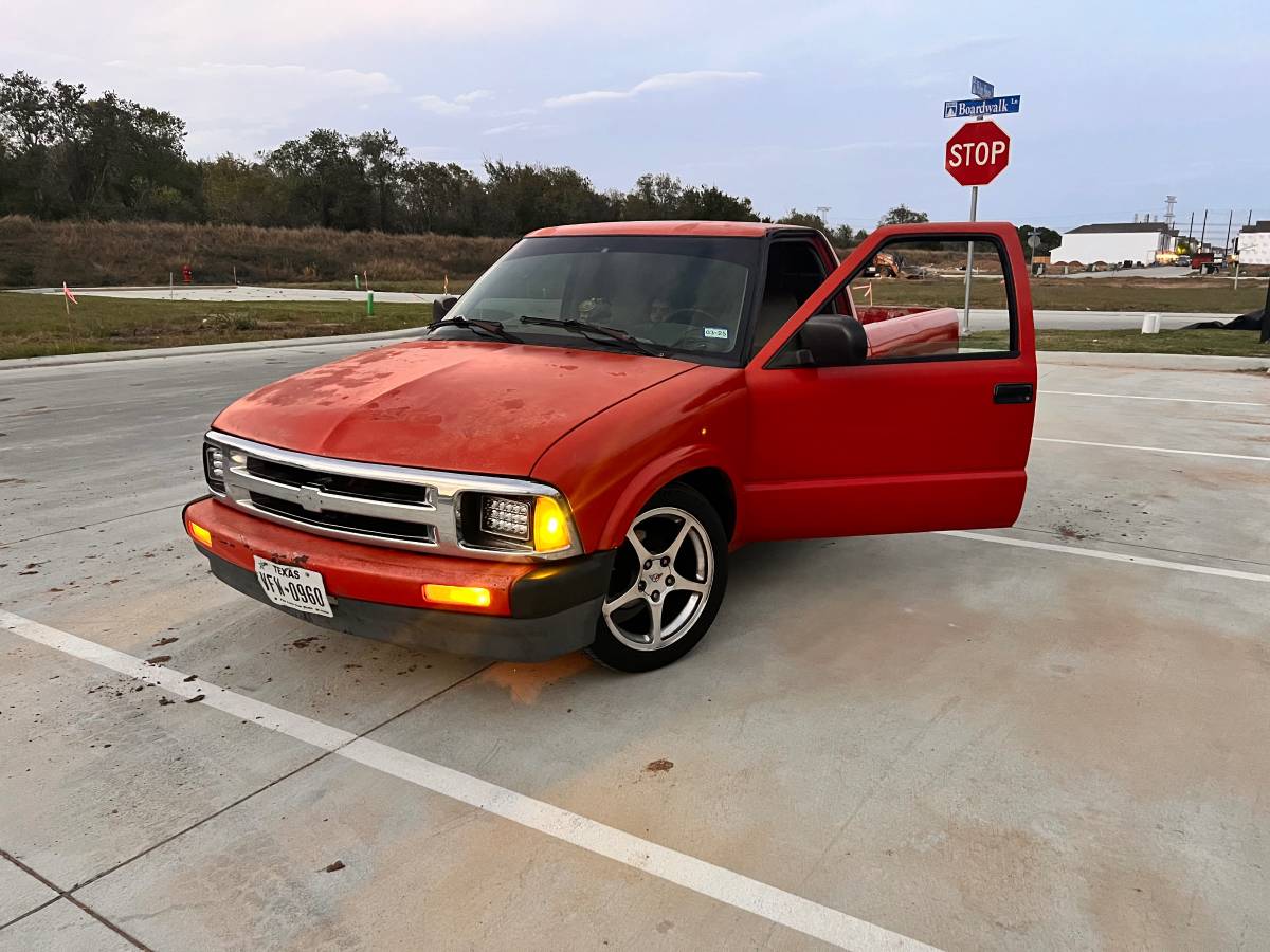 Chevy-s10-pickup-1994-red-4