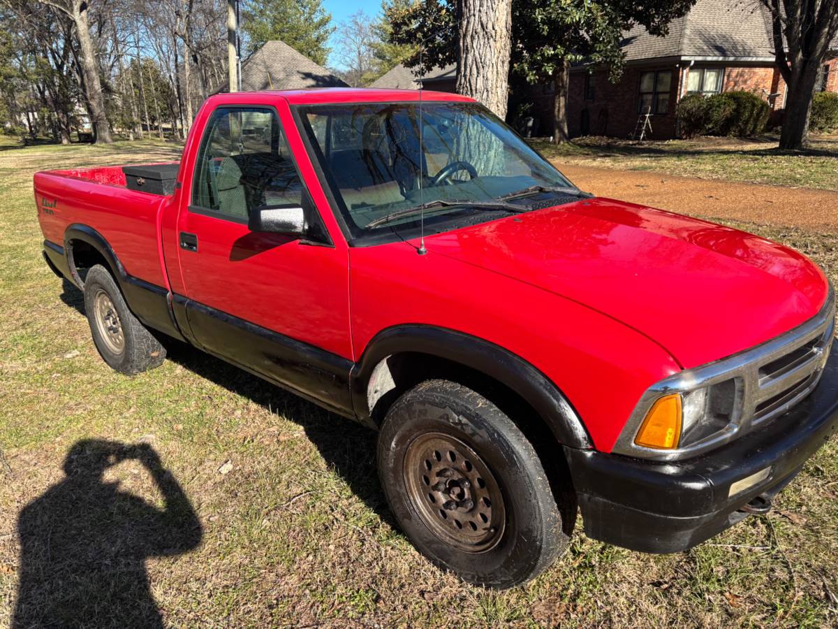 Chevy-s10-pickup-1995-red-1