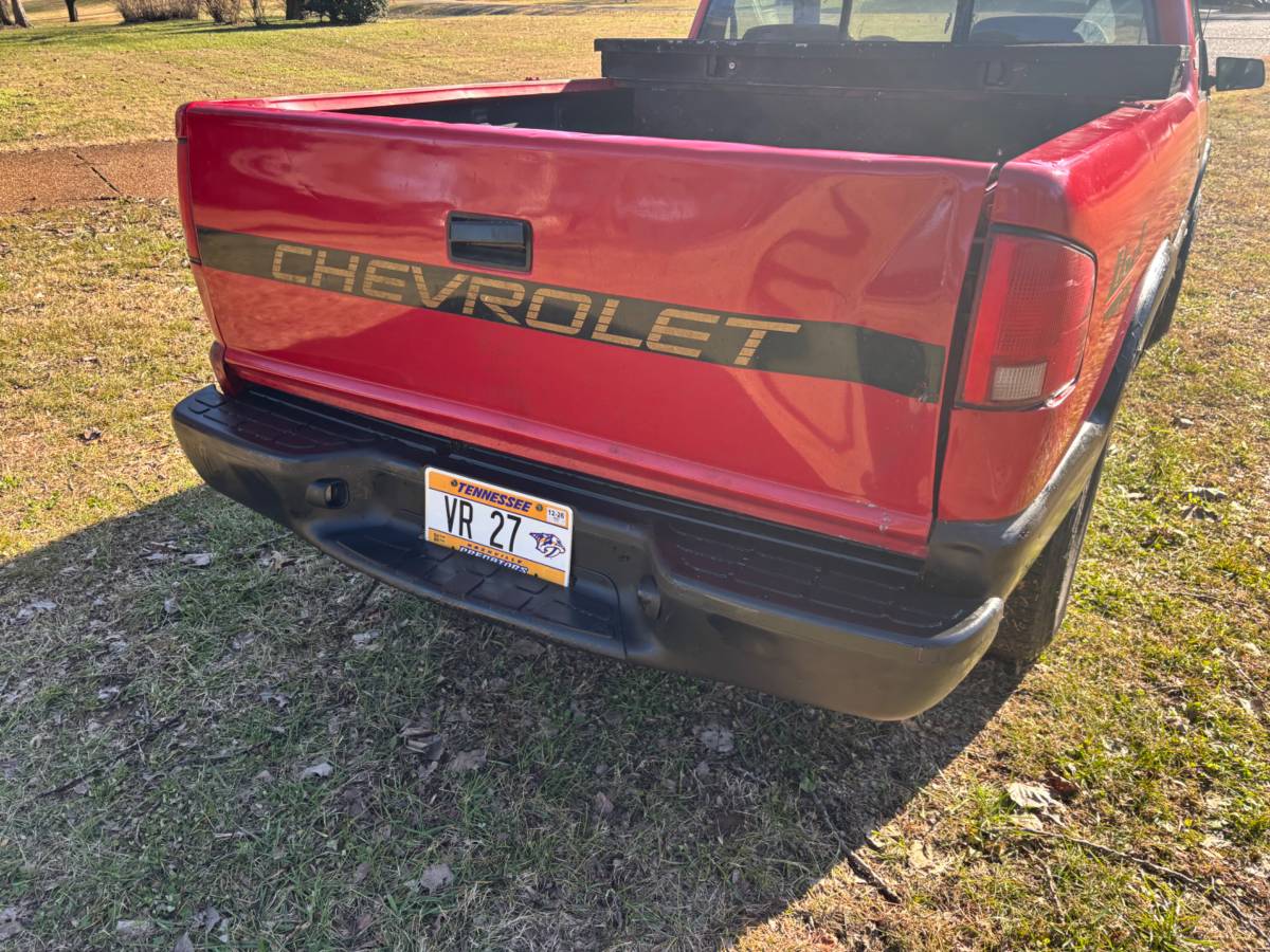 Chevy-s10-pickup-1995-red-6