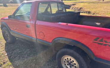 Chevy-s10-pickup-1995-red-7