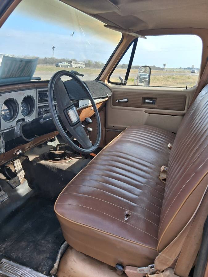 Chevy-silvarado-1979-custom-2