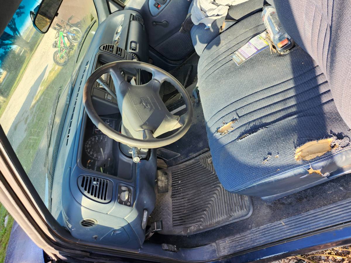 Chevy-silverado-1500-1994-blue-7