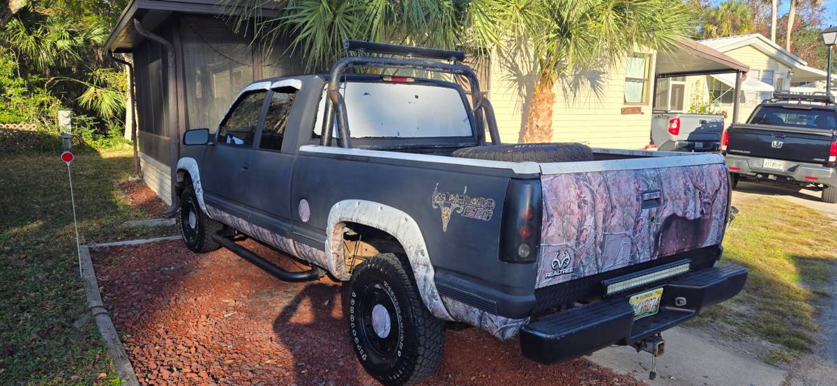 Chevy-silverado-1500-1996-black-1