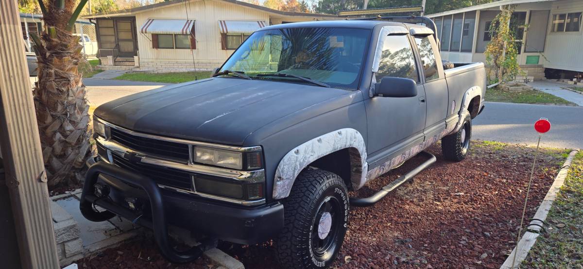 Chevy-silverado-1500-1996-black-2