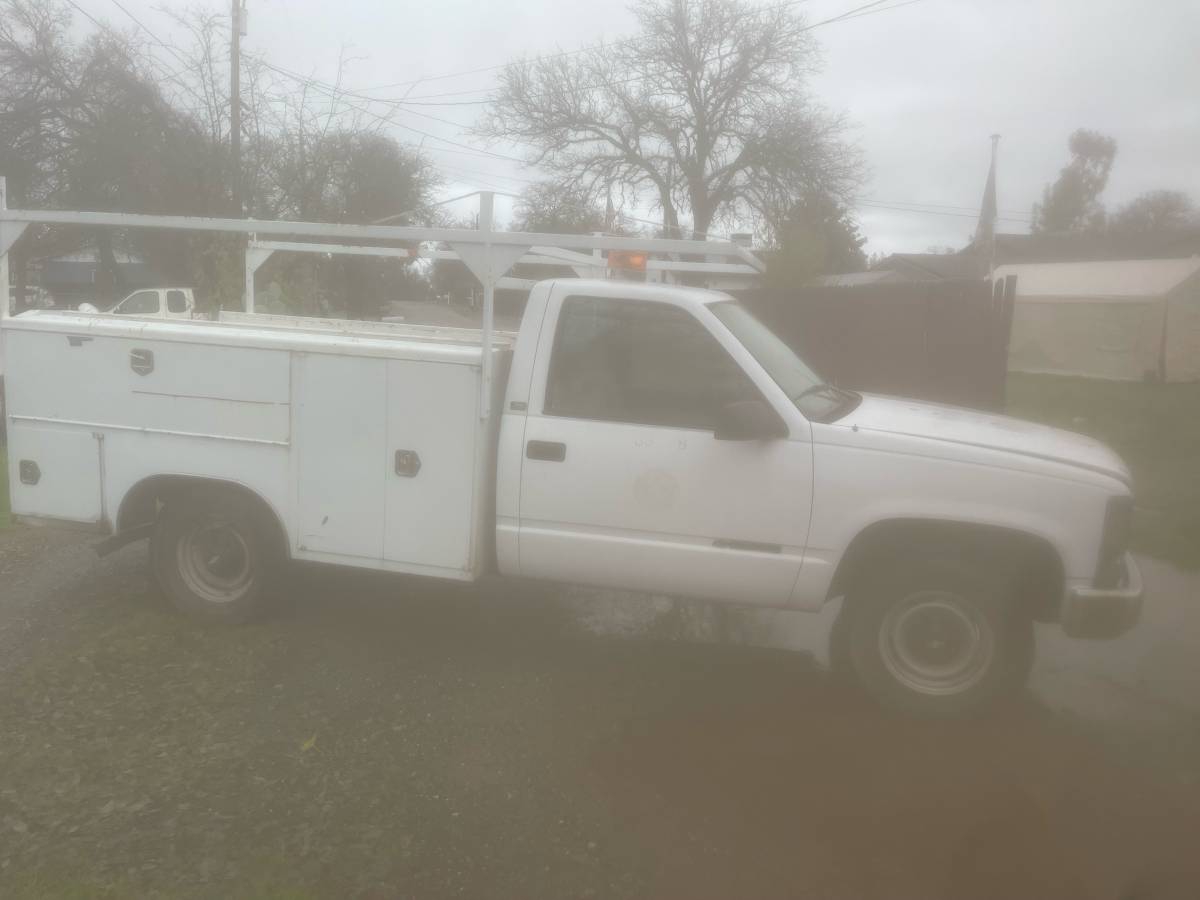 Chevy-silverado-1500-1996-white-2