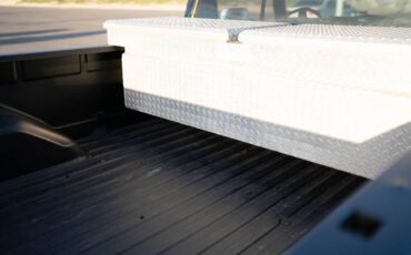 Chevy-silverado-1985-black-16