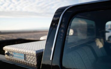 Chevy-silverado-1985-black-18