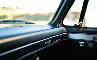 Chevy-silverado-1985-black-21