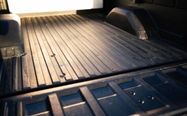 Chevy-silverado-1985-black-21