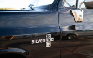Chevy-silverado-1985-black-23