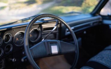 Chevy-silverado-1985-black-8