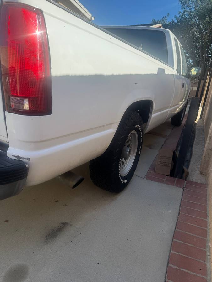 Chevy-silverado-1991-white-10
