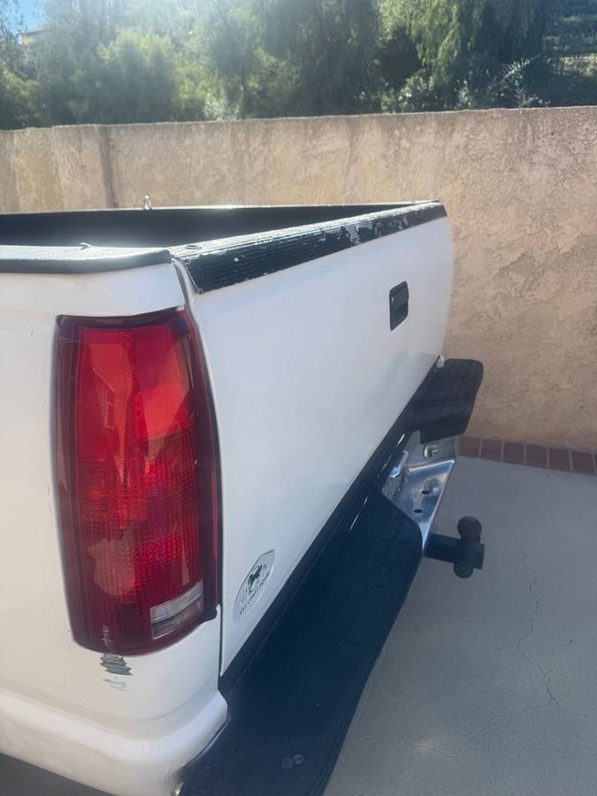 Chevy-silverado-1991-white-11