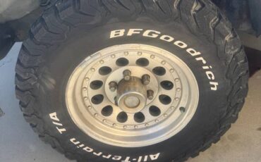 Chevy-silverado-1991-white-13