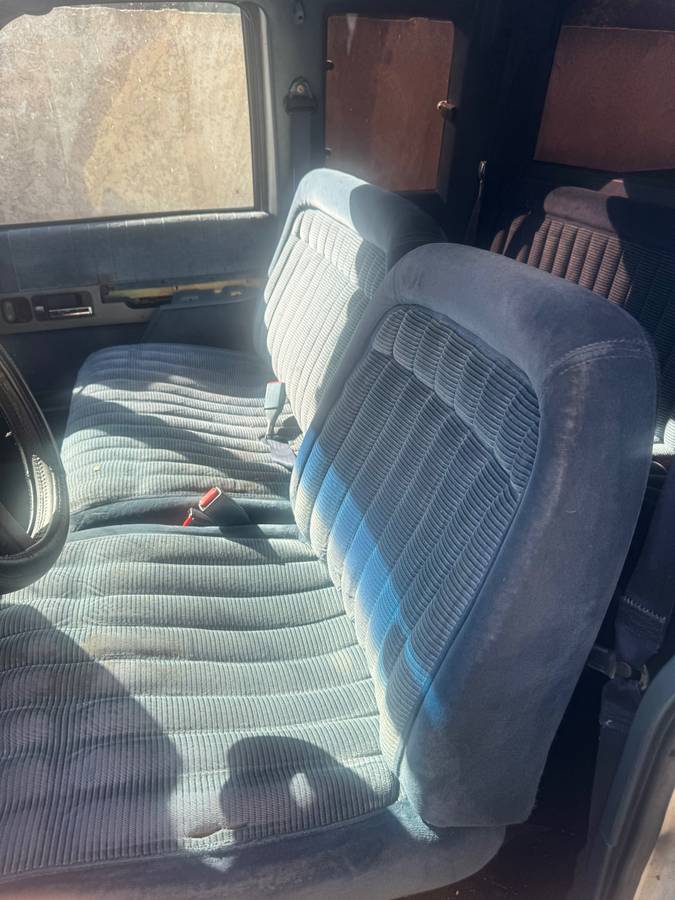 Chevy-silverado-1991-white-7