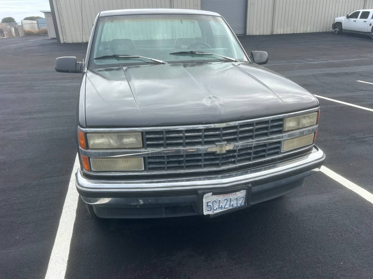 Chevy-silverado-1993-grey-1