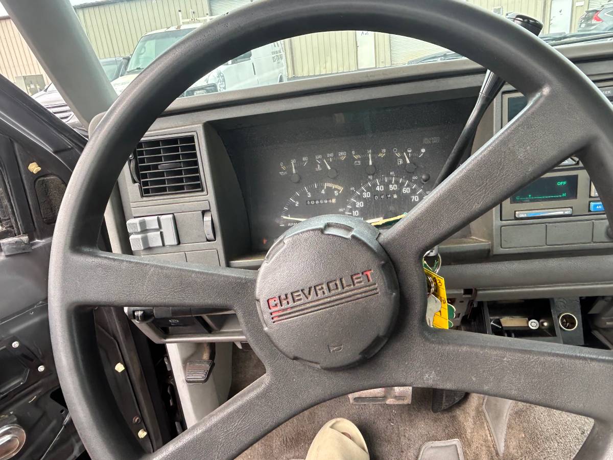 Chevy-silverado-1993-grey-4