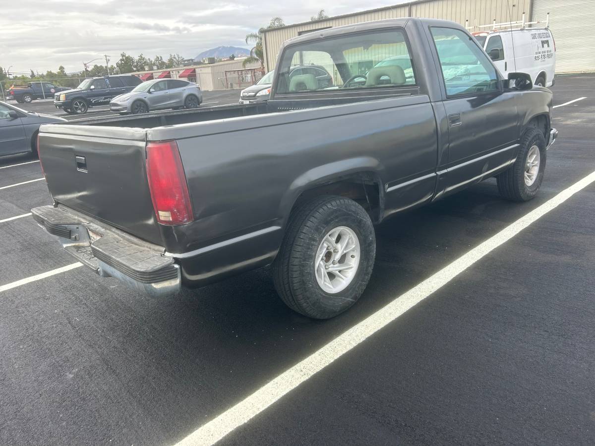 Chevy-silverado-1993-grey-9