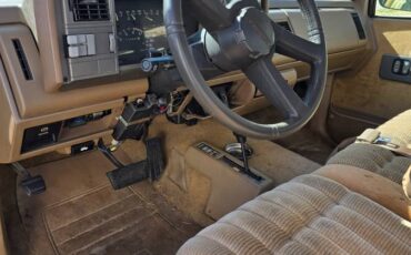 Chevy-silverado-1993-white-11