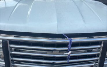 Chevy-silverado-1993-white-8