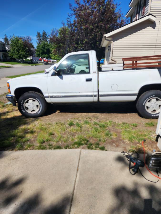 Chevy-silverado-1993-white-9