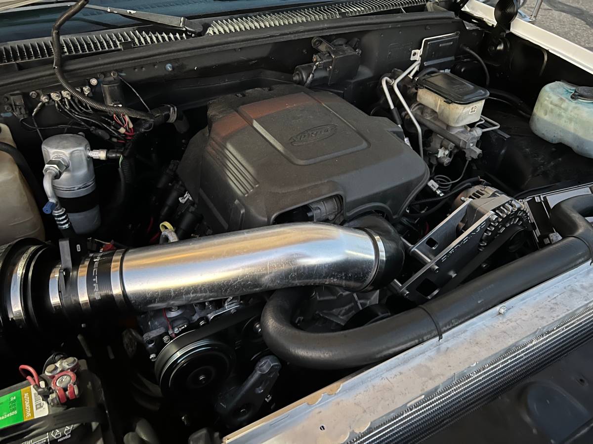 Chevy-silverado-3500-1992-white-14