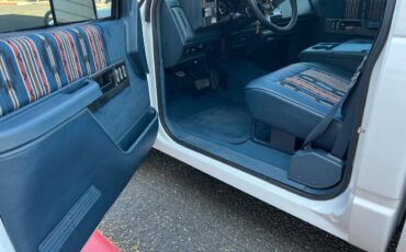 Chevy-silverado-3500-1992-white-18