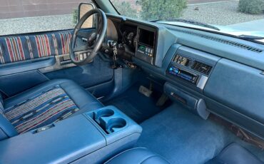 Chevy-silverado-3500-1992-white-21