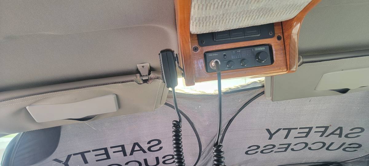 Chevy-silverado-3500-diesel-1994-purple-15