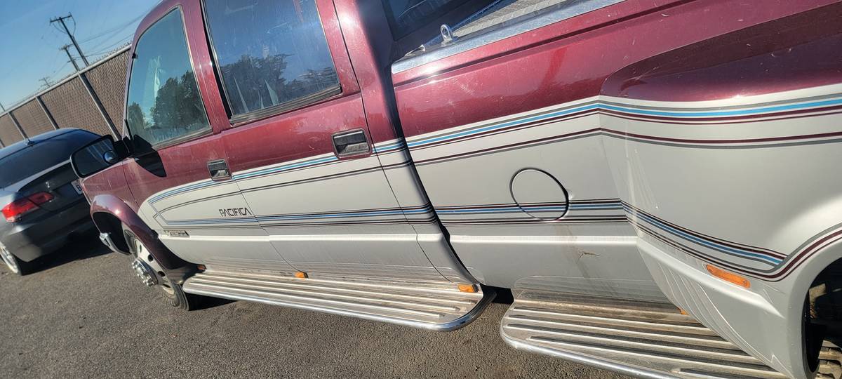 Chevy-silverado-3500-diesel-1994-purple-16