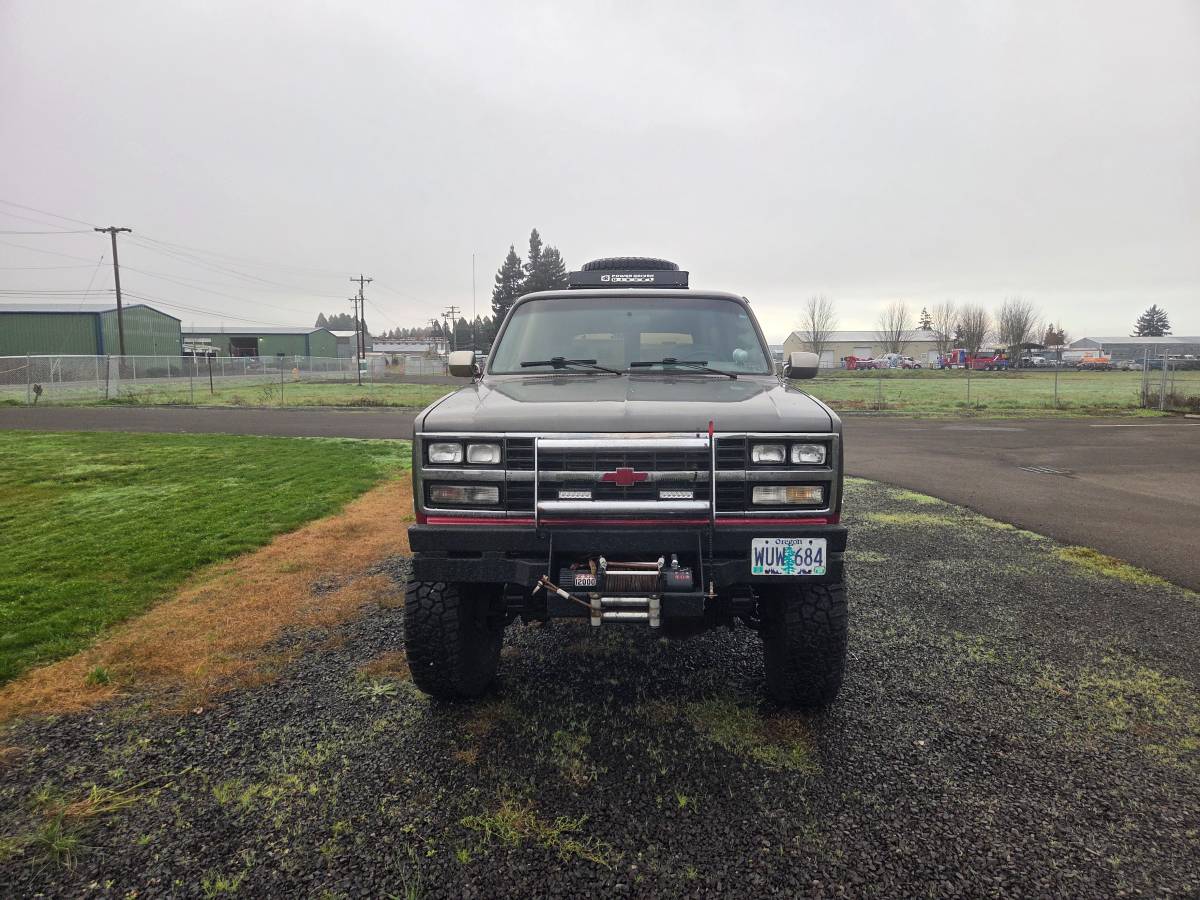 Chevy-silverado-custom-3500-diesel-1989-custom-6