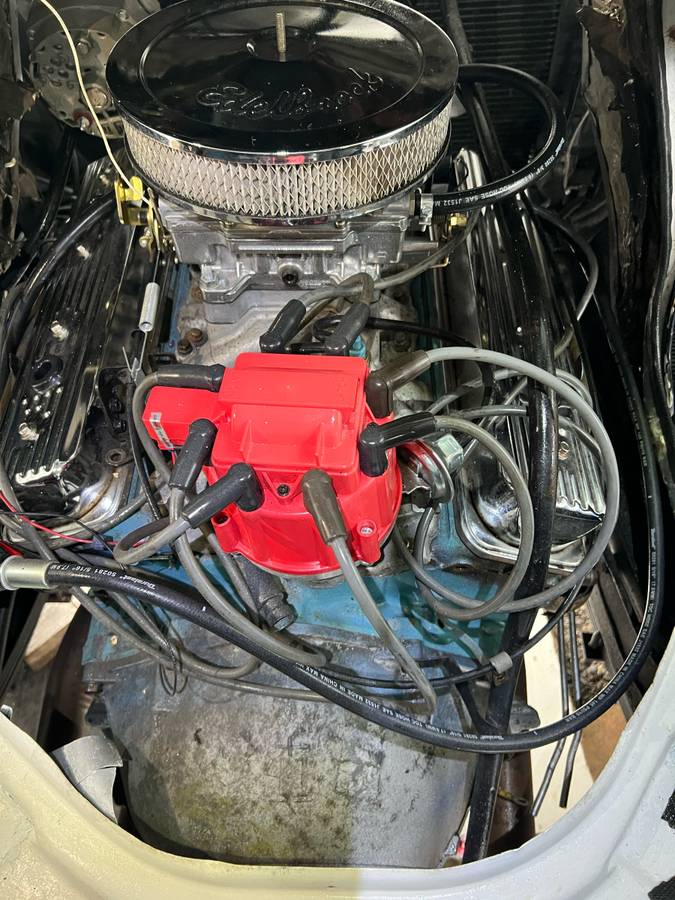 Chevy-sport-van-1985-white-16