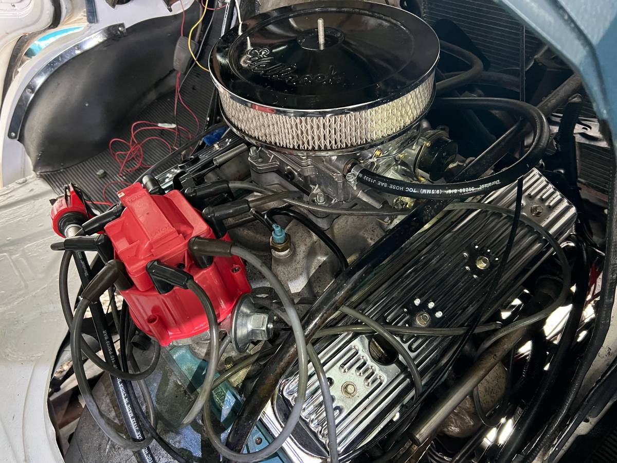 Chevy-sport-van-1985-white-6