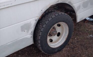 Chevy-stepvan-p30-1991-white-7