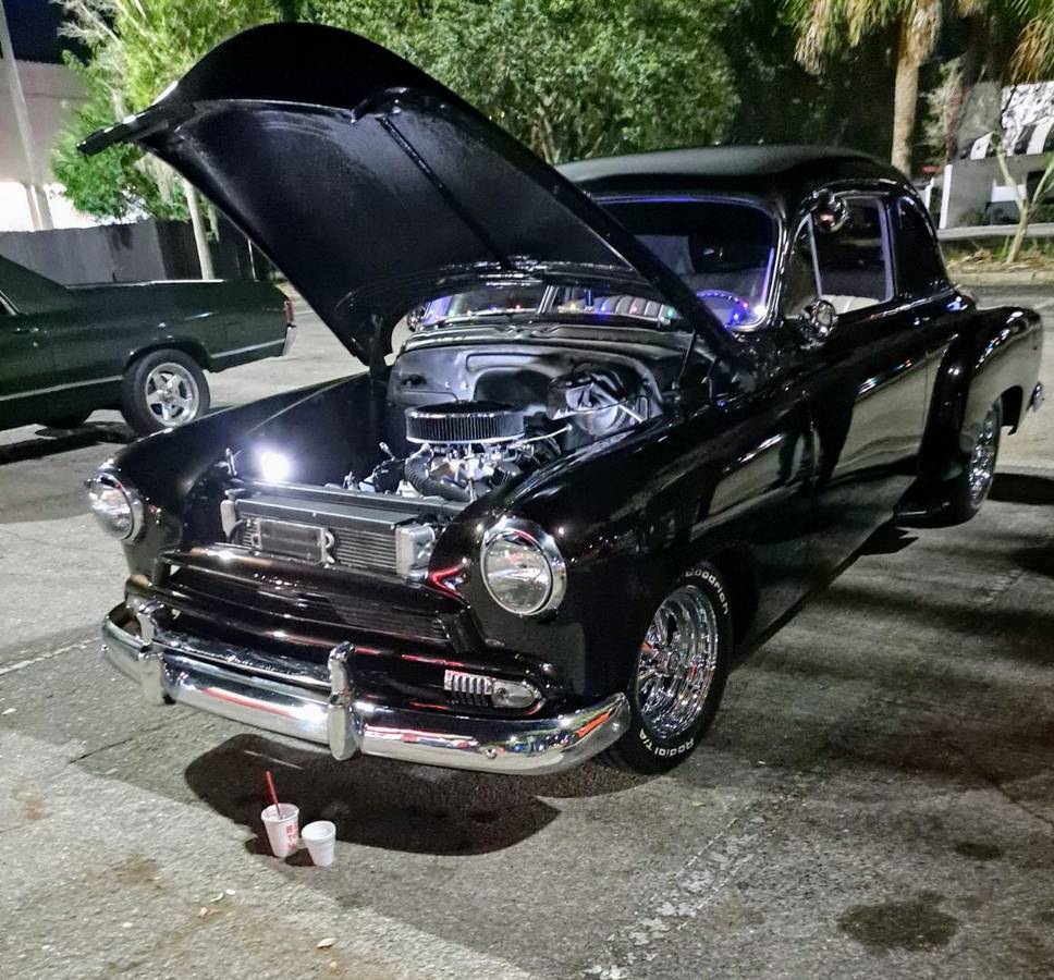 Chevy-styline-1952-custom-1