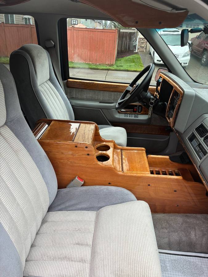 Chevy-suburban-1500-1994-3