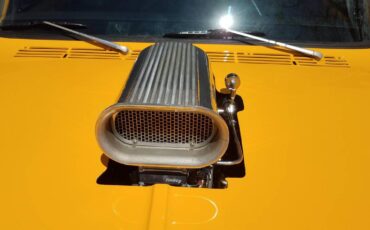 Chevy-suburban-1969-yellow-13