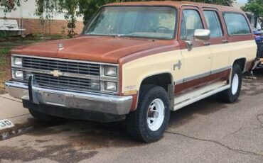 Chevy-suburban-1983-brown