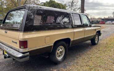 Chevy-suburban-1986-brown-12