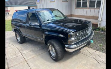 Chevy-tahoe-lt-4x4-1996-black-2