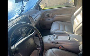 Chevy-tahoe-lt-4x4-1996-black-7