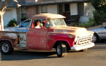 Chevy-truck-1957-red-4