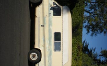 Chevy-van-30-1975-white-2