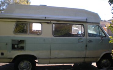 Chevy-van-30-1975-white-4