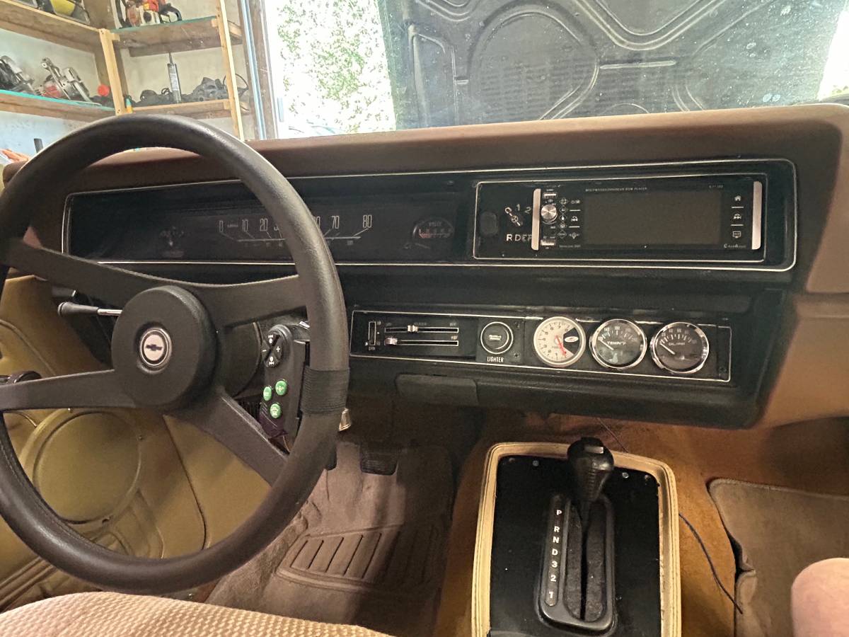 Chevy-vega-1976-custom-2