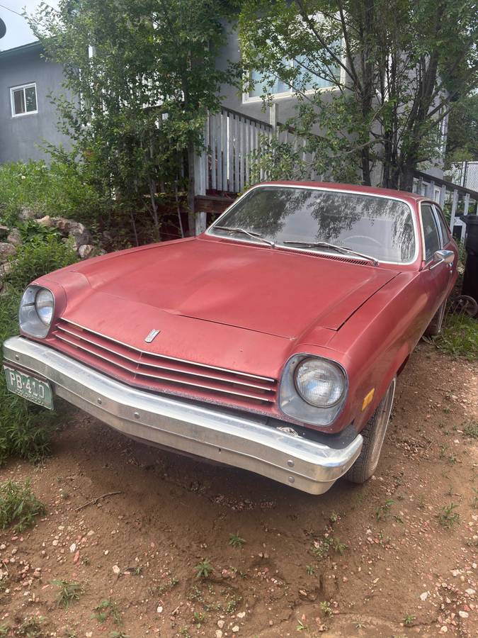Chevy-vega-hatchback-1977-red-1